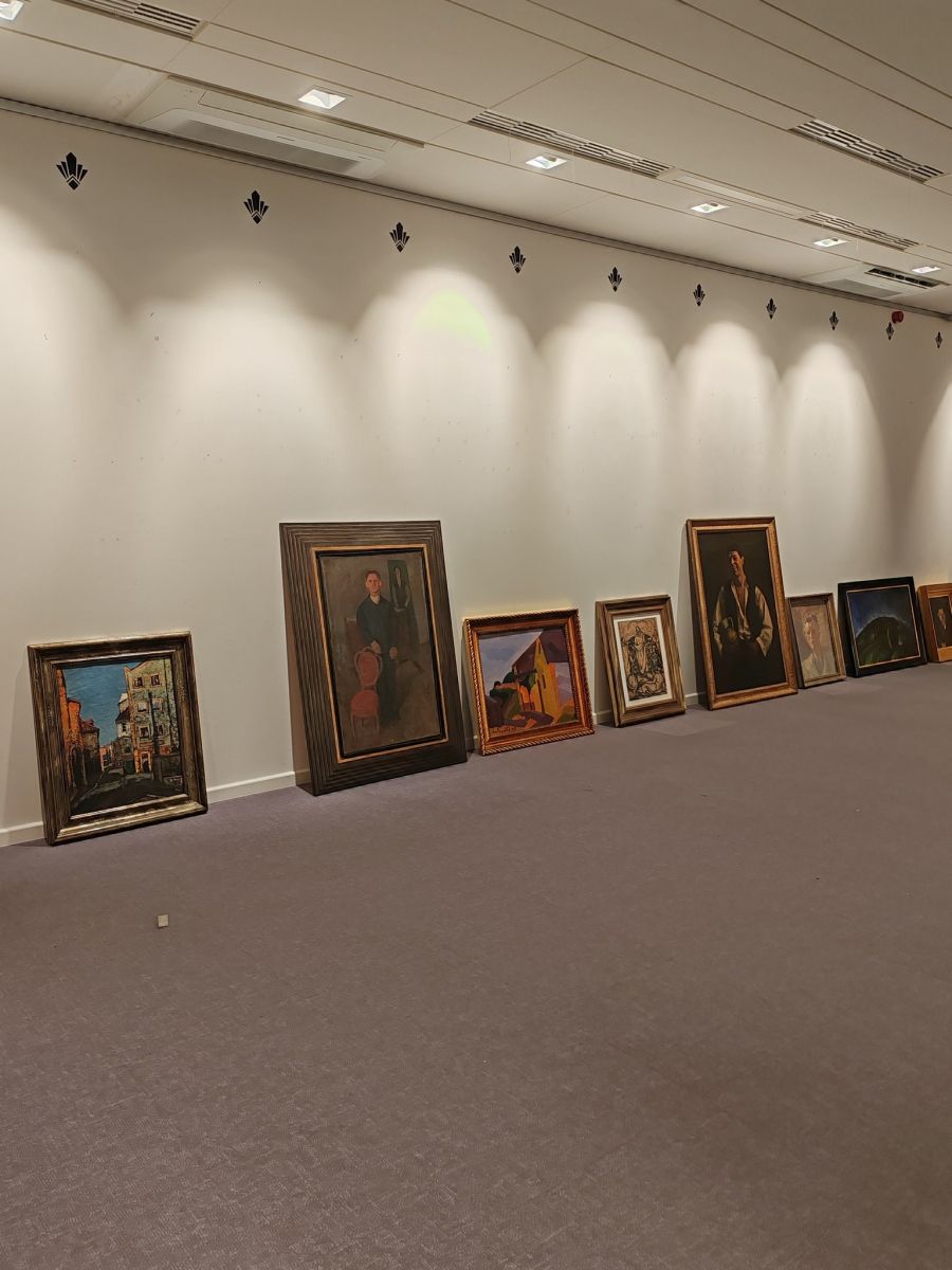 Nyolcak és aktivisták - válogatás az Antal-Lusztig-gyűjteményből