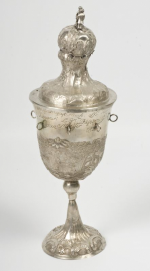 A debreceni kalapos ifjúság ezüstfedeles serlege, 1826.