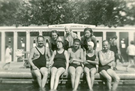 Ismeretlen társaság a strandon 1938. augusztus ismeretlen amatőr felvétele