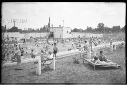 A Kerekestelepi strandfürdő 1960 Benkő László felvétele