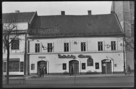 A Szabadság étterem 1957 Benkő László felvétele