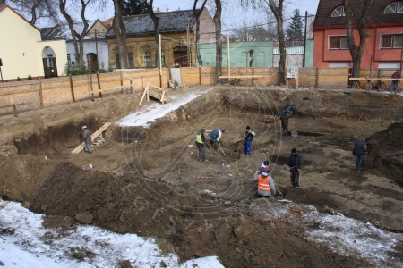 Belvárosi ásatás – télen. Debrecen–Darabos u. 44-46. (2017)