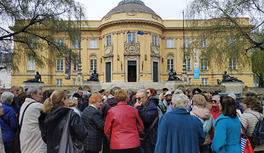 Roaming downtown in the wake of the Cívis