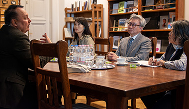 Koreai vendégek a Déri Múzeumban